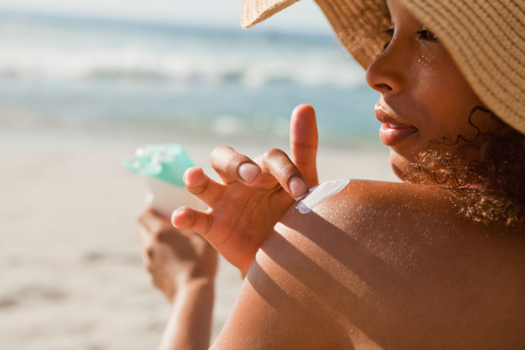 Should I Be Using a Natural&nbsp;Sunscreen?